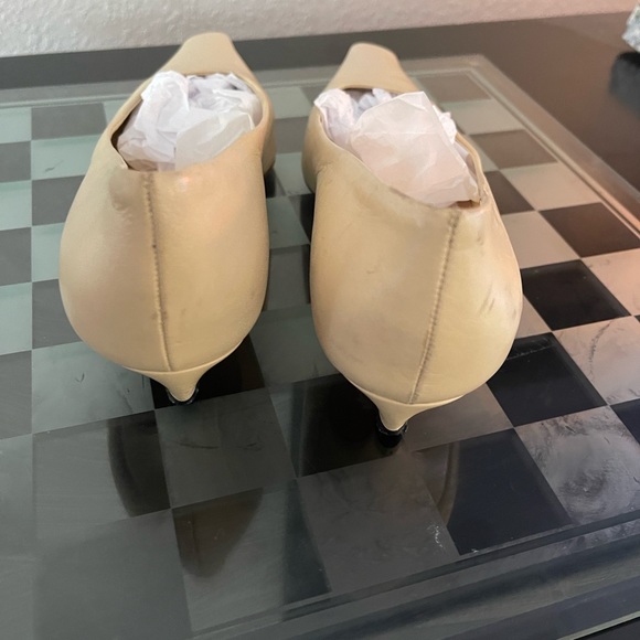 Prada Leather Pointed Slight Square Toe Pumps w/ Kitten Heel Size 37.5 (7.5 US) - Picture 4 of 11